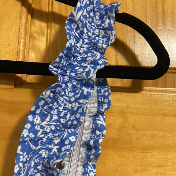 Blue and white cotton sundress with ruffle sleeves - Picture 4 of 4